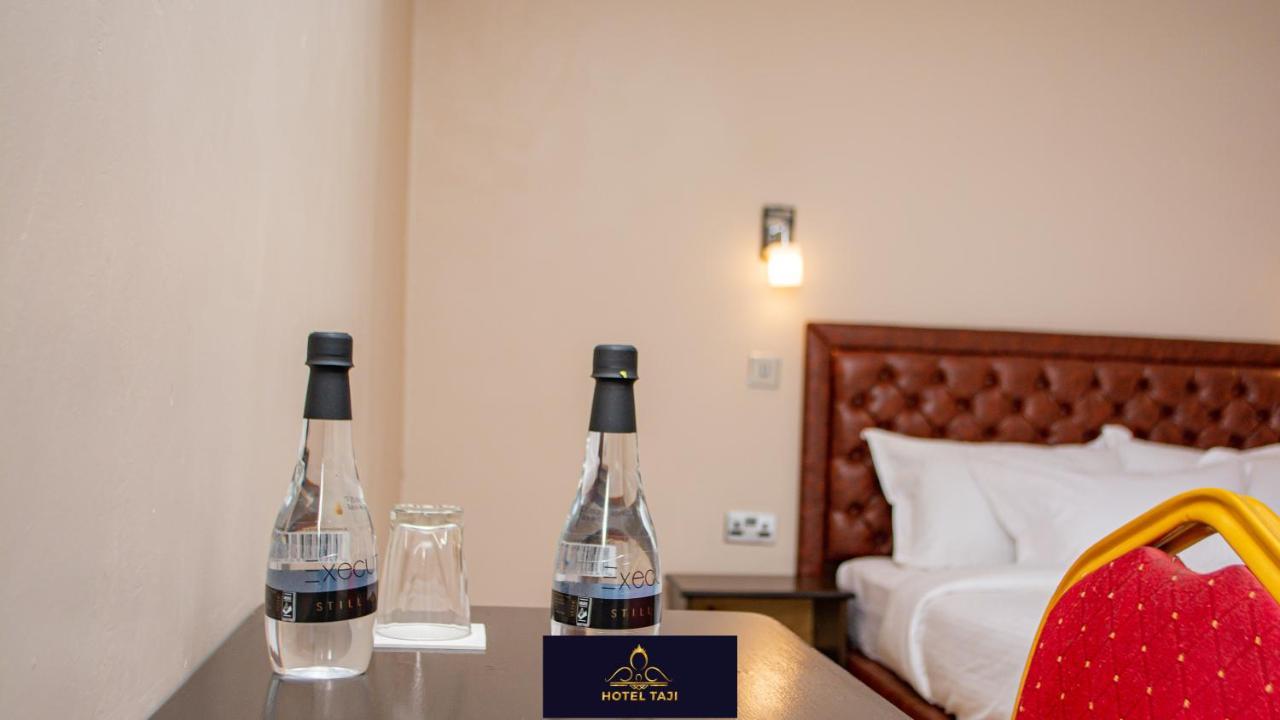 נאניוקי Hotel Taji מראה חיצוני תמונה